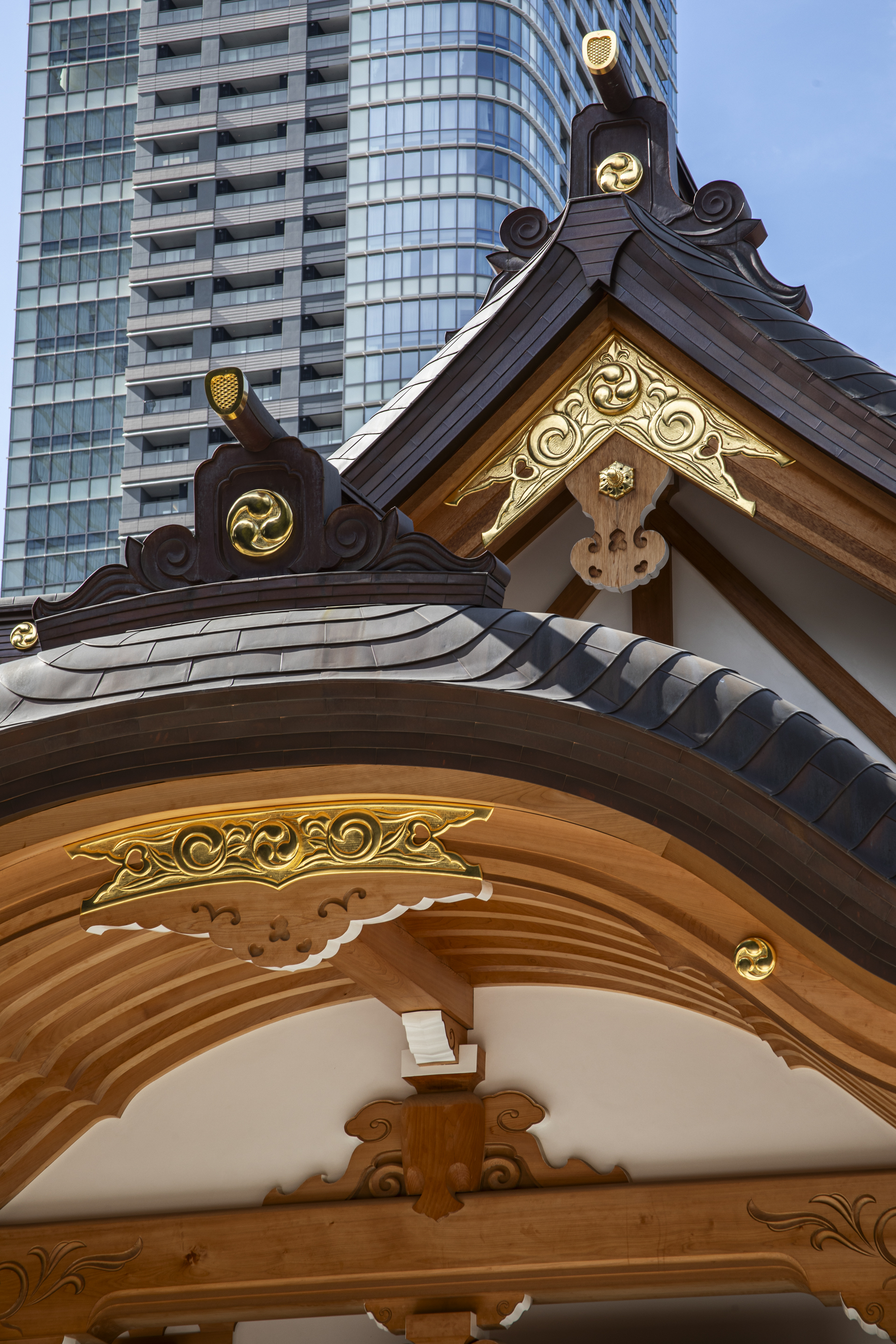 Roof details, gold ornamentation and timber craftsmanship
